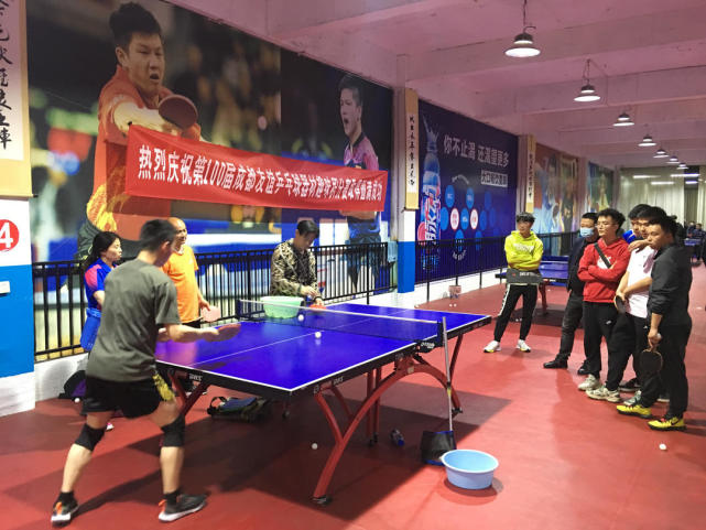 我国羽球夫 我国羽球夫