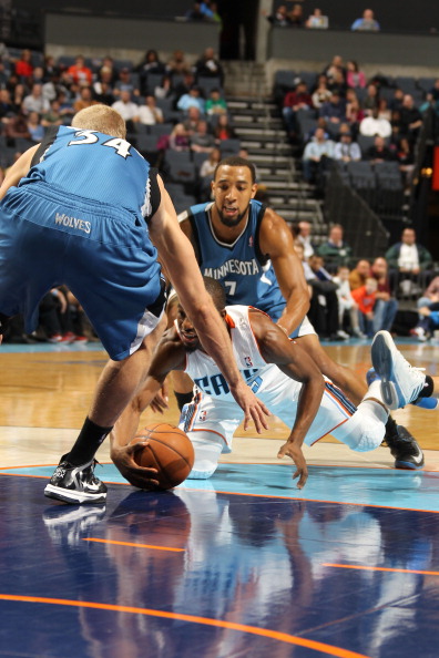 2万英镑出 2万英镑出